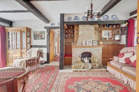 5 bedroom detached bungalow for sale, Woodville Road, Canvey Island SS8