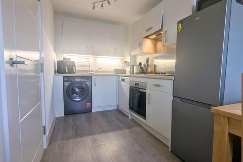 3 bedroom semi-detached house for sale, High Farm Court, Hanging Heaton, Batley
