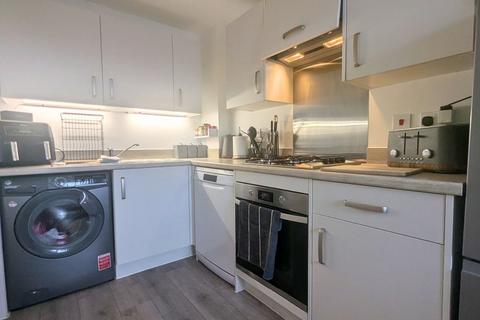 3 bedroom semi-detached house for sale, High Farm Court, Hanging Heaton, Batley