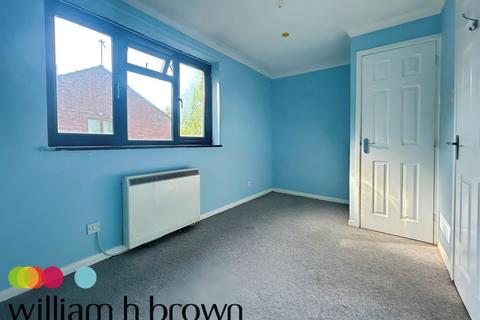 2 bedroom house to rent, Sea King Crescent, COLCHESTER