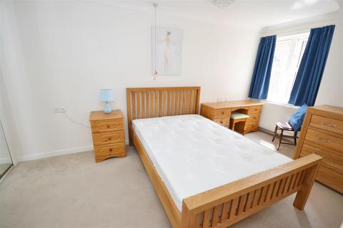 undefined, Ingle Court, Market Weighton, York