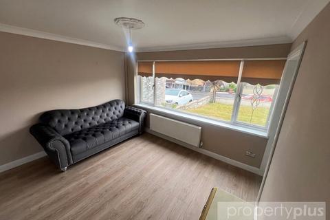 3 bedroom semi-detached house for sale, Heol Y Glyn, Tonyrefail, Rhondda Cynon Taff, CF39