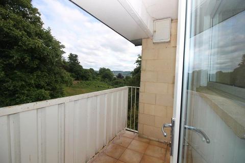 2 bedroom flat to rent, Hockley Court, Bath