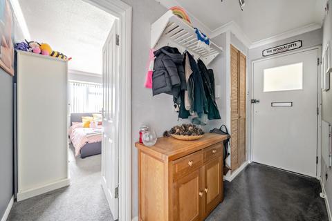 1 bedroom flat for sale, Elm Grove, West Sussex BN15