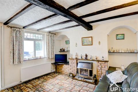 undefined, Castle Road, Hartshill, Nuneaton