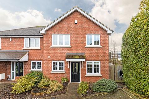 Rosemead Close, Surbiton KT6
