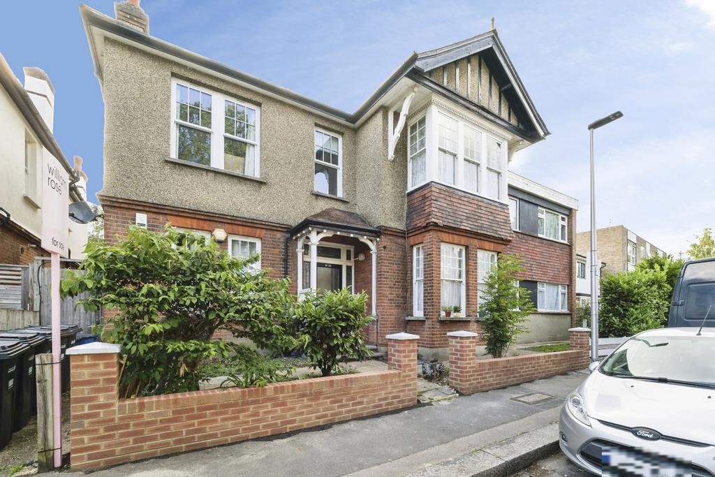 2 bedroom flat for sale