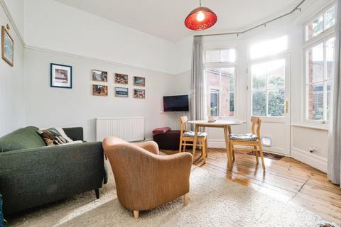 2 bedroom flat for sale, Glengall Road, WOODFORD GREEN, Essex, IG8