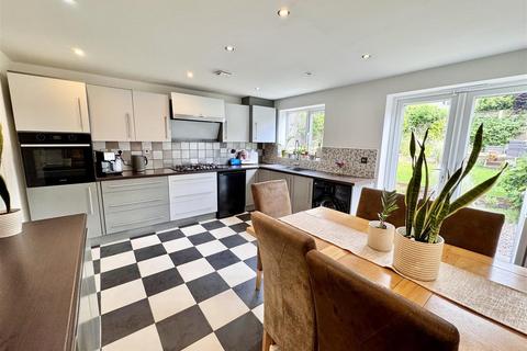 4 bedroom semi-detached house for sale, Silverwood Road, Woolley Grange, Barnsley