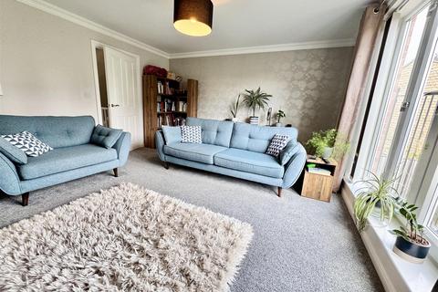 4 bedroom semi-detached house for sale, Silverwood Road, Woolley Grange, Barnsley