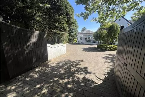 6 bedroom detached house for sale – pohled 2