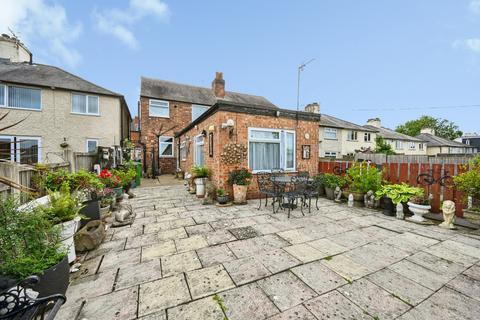 4 bedroom semi-detached house for sale, Bobbers Mill Road, Nottingham, Nottinghamshire, NG7