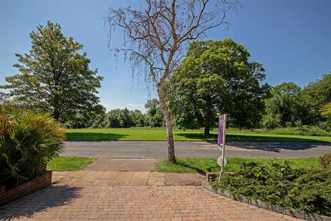 5 bedroom detached house for sale, Toulmin Drive, St. Albans