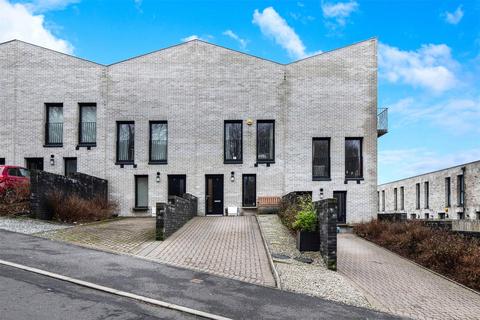 Glencloy Street, Maryhill Locks, Glasgow, G20
