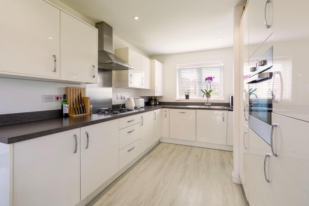 Rowchester Way, Holystone, Newcastle Upon Tyne - View 5