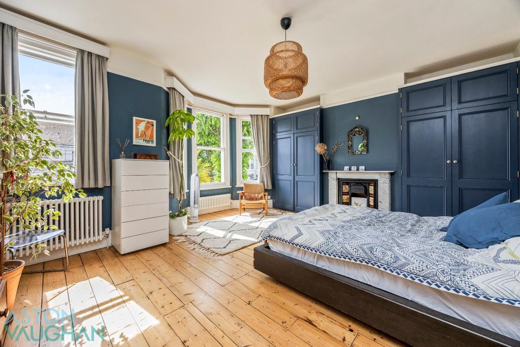 House in Brighton, Round Hill - View 2