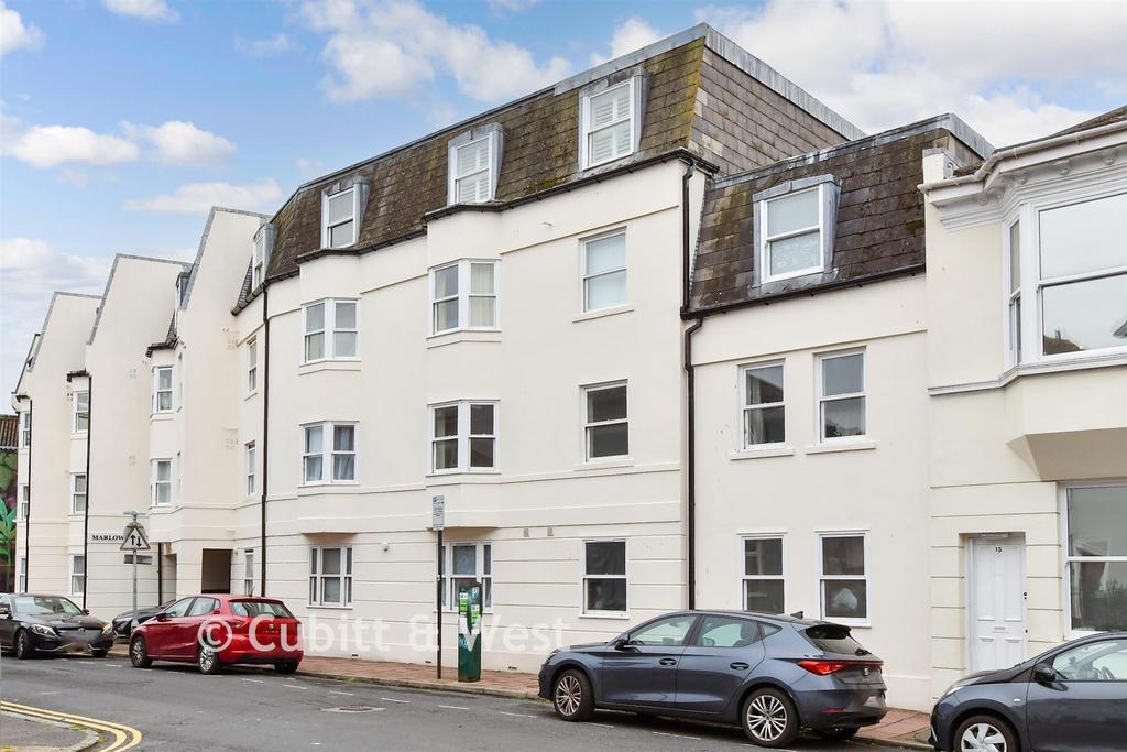 Apartment in Brighton, Round Hill - View 2