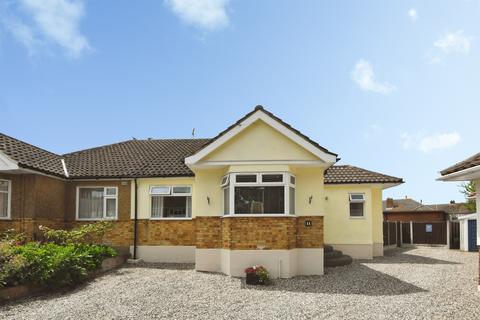 4 bedroom semi-detached bungalow for sale, Hares Chase, Billericay