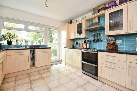 4 bedroom semi-detached bungalow for sale, Hares Chase, Billericay