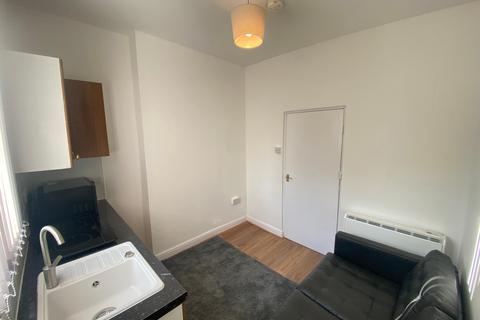 1 bedroom apartment to rent, 1 Bed Flat Camden High Street, London, NW1