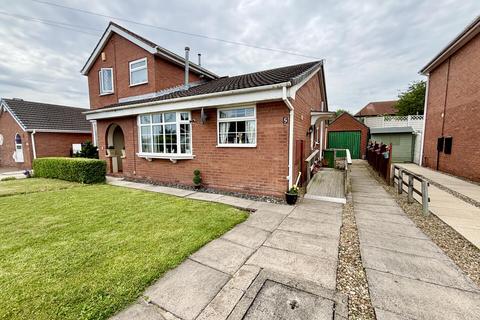 2 bedroom semi-detached bungalow for sale, Stonehurst, Swarcliffe, Leeds