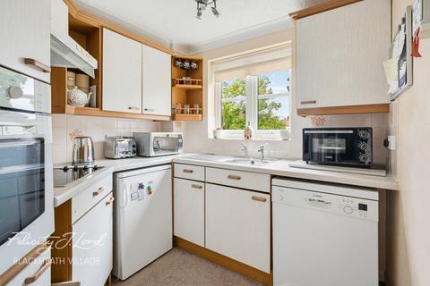 2 bedroom apartment for sale, Marvels Lane, London SE12