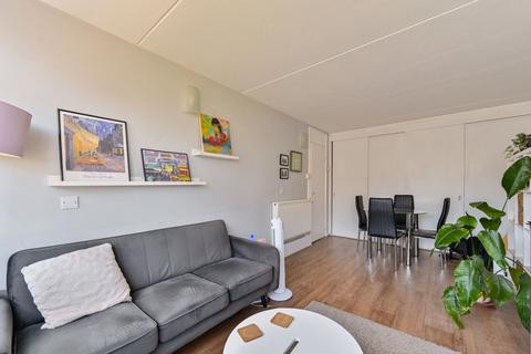 Connor Court, Battersea Park, London, SW11