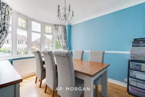 House in Birmingham, West Midlands - View 4