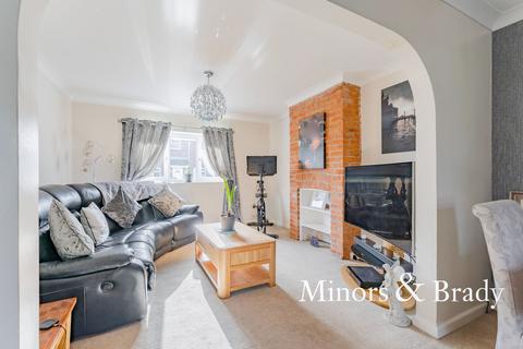 3 bedroom semi-detached house for sale, Kitchener Road, Leiston
