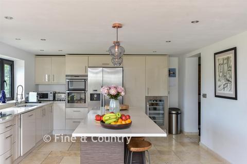 4 bedroom detached house for sale, Joss Gap Road, Broadstairs, Kent