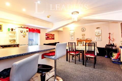 2 bed flat/apartment for rent in Oban Road, Southend-on-Sea, Essex, SS2