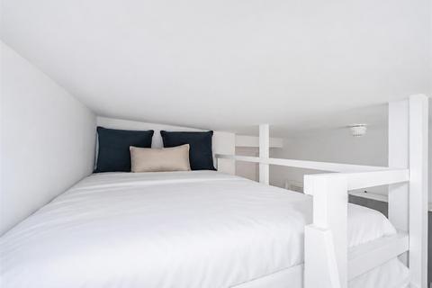 undefined, Oriental Place, Flat 9, Brighton