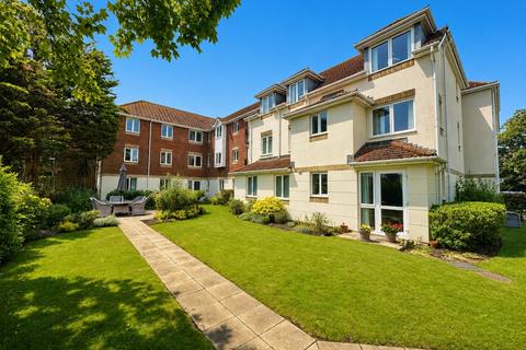 2 bedroom flat for sale, Montagu Road, Highcliffe, Dorset. BH23 5JT