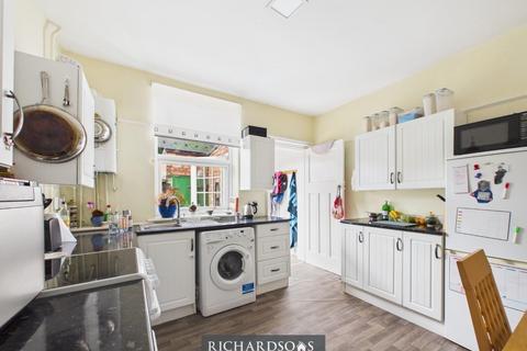 2 bedroom ground floor flat for sale, Balkwell Avenue, North Shields