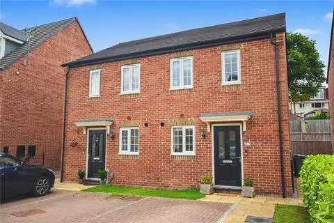 2 bedroom semi-detached house for sale