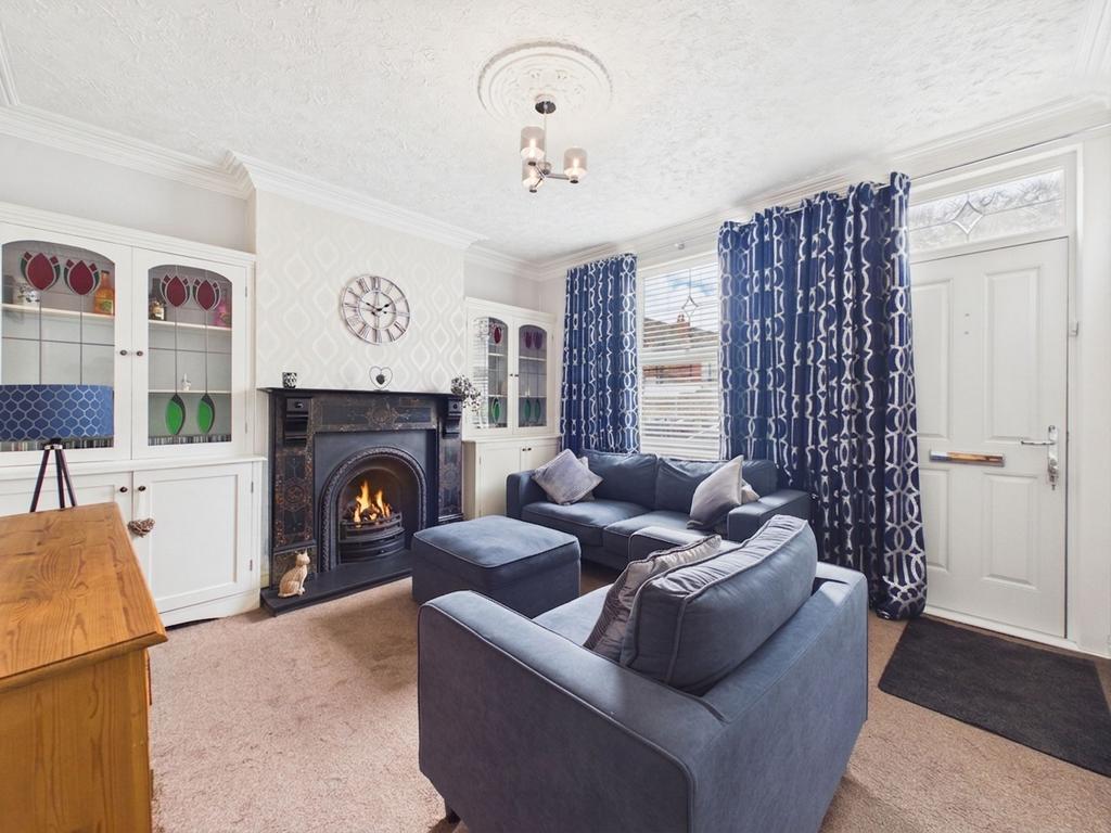 House in Gedling, Nottinghamshire - View 2