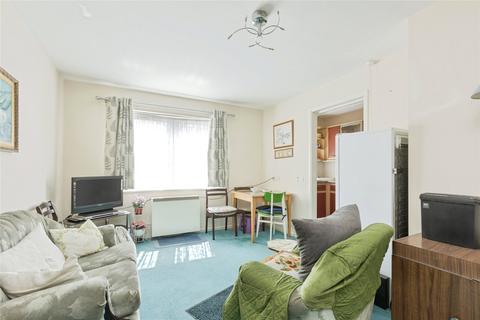 1 bedroom flat for sale, Inglewood, The Spinney, Swanley, Kent, BR8