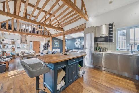 3 bedroom barn conversion for sale, Benjamin Lane, Wexham, Buckinghamshire, SL3