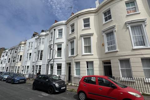Apartment - St Georges Terrace, Brighton.