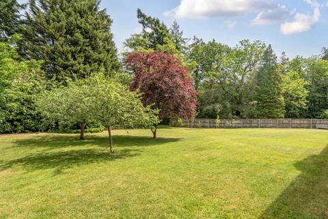 undefined, Alsford Close, Lightwater, Surrey, GU18 5LF