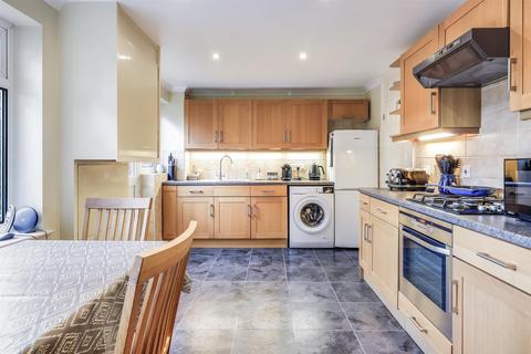 5 bedroom semi-detached house for sale, Belmore Close, Cambridge CB4