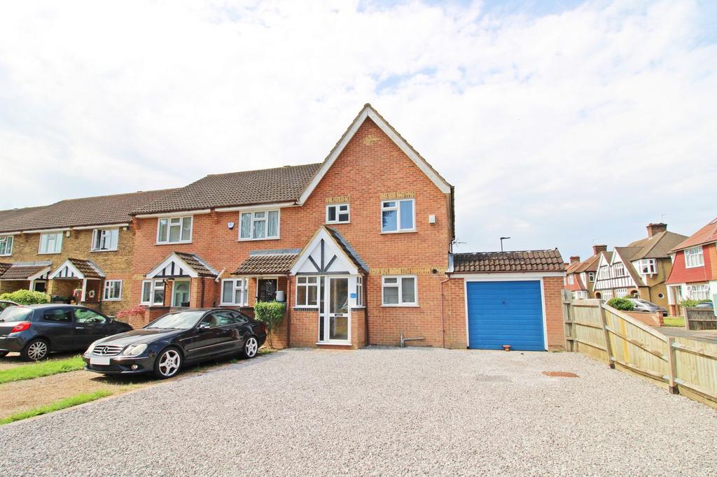 Detached house exterior, driveway, garage