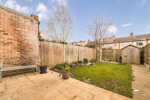 1 bedroom flat for sale, Holly Park Road, London W7