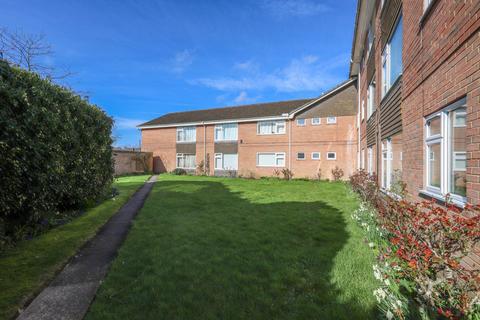 2 bedroom flat for sale, Park Road, Blandford Forum