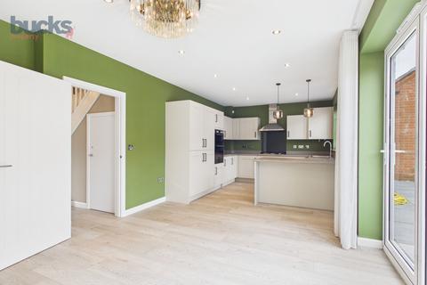 4 bedroom detached house for sale, Whatley Mews, Stratford-Upon-Avon, CV37