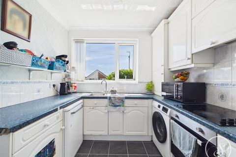 4 bedroom semi-detached bungalow for sale, Field End Green, Leeds