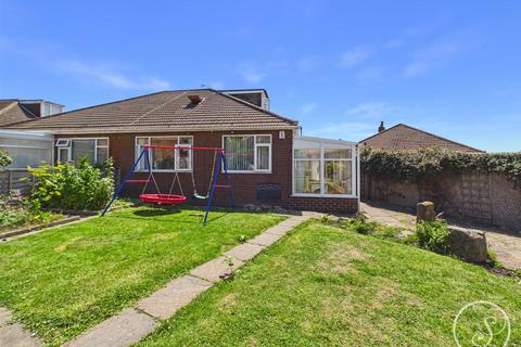 4 bedroom semi-detached bungalow for sale, Field End Green, Leeds