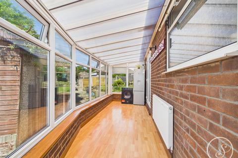 4 bedroom semi-detached bungalow for sale, Field End Green, Leeds