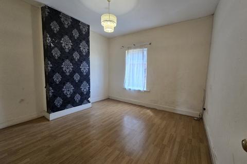 2 bedroom terraced house to rent, Kirby Road, Winson Green B18