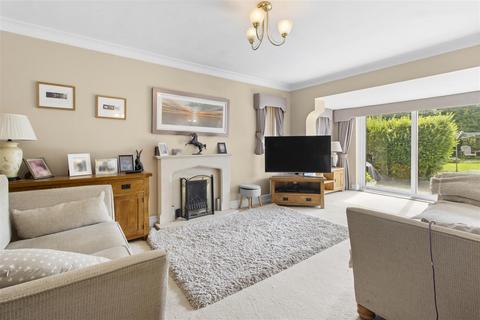 3 bedroom detached house for sale, Kings Drive, Eastbourne BN21